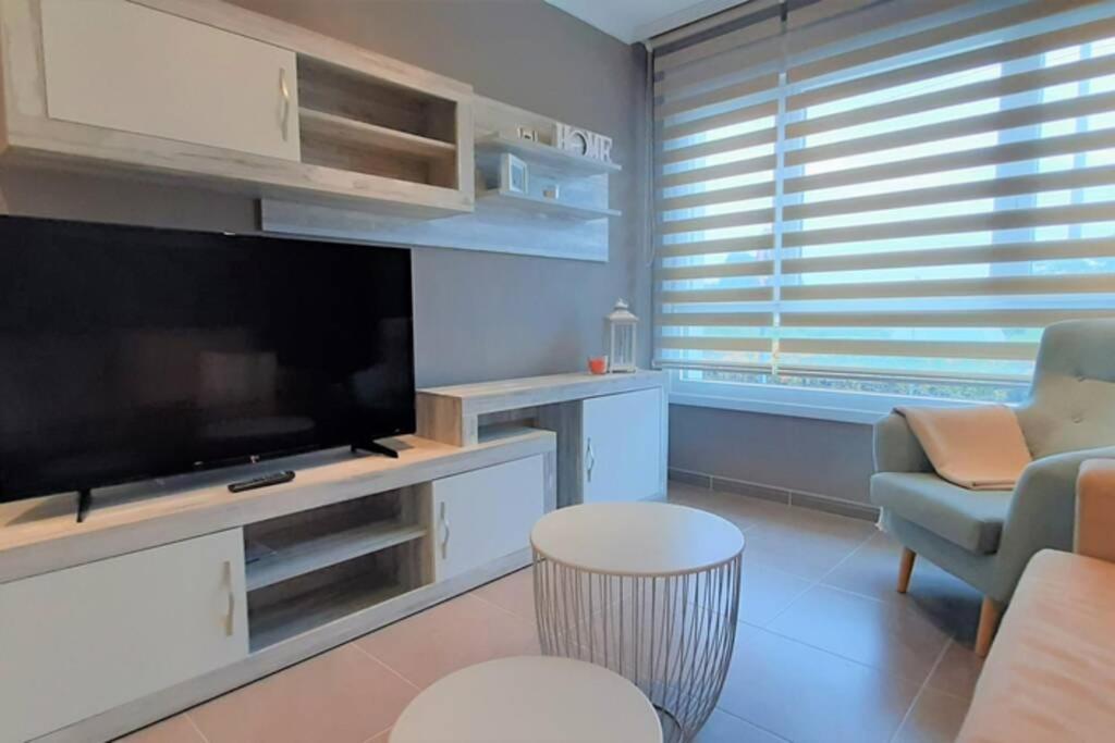 Apartamento Playa Foz Con Piscina Y Parking 010 Apartment Bagian luar foto
