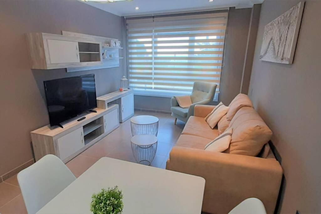Apartamento Playa Foz Con Piscina Y Parking 010 Apartment Bagian luar foto