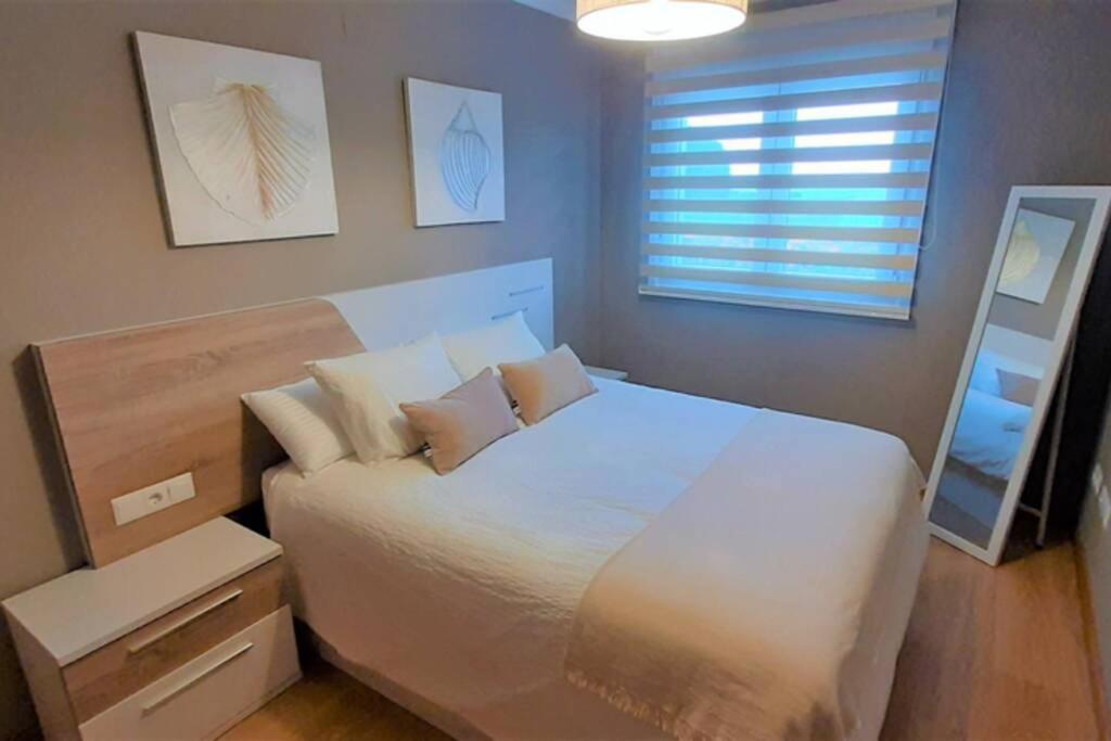 Apartamento Playa Foz Con Piscina Y Parking 010 Apartment Bagian luar foto