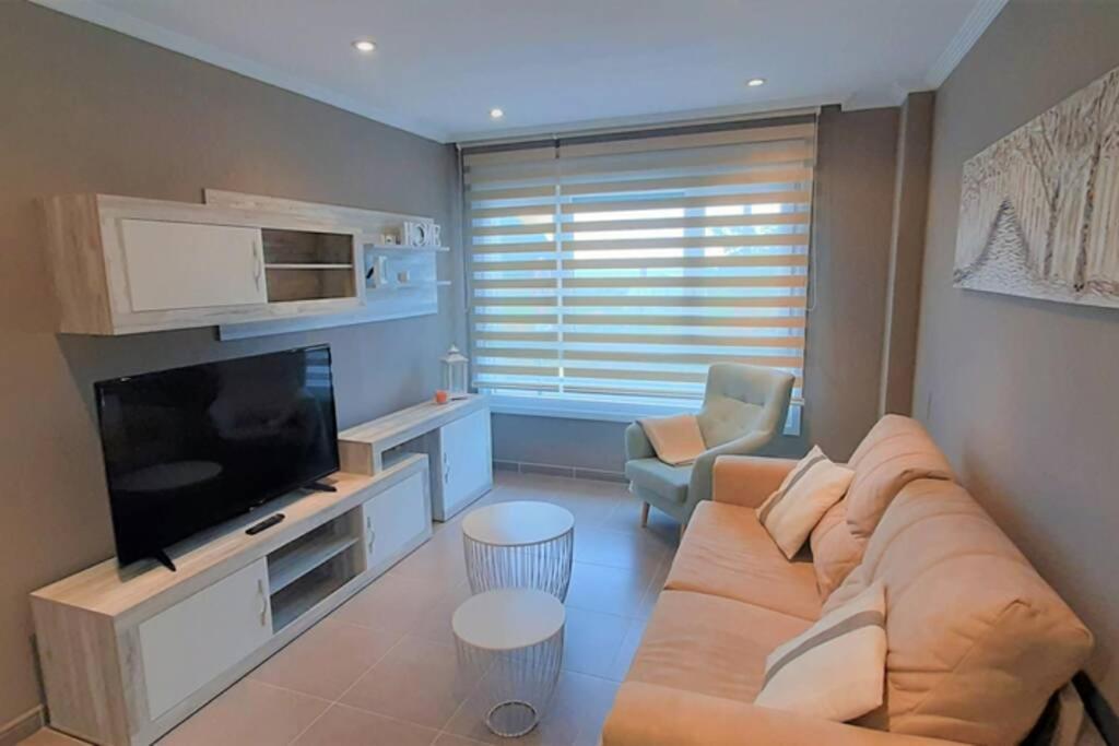 Apartamento Playa Foz Con Piscina Y Parking 010 Apartment Bagian luar foto
